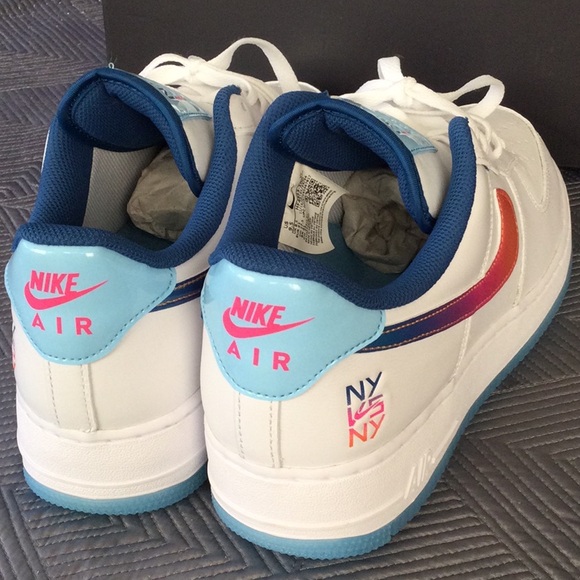 Nike Air Air Force 1 NY VS NY size 9.5 white/blue (aqua) sneakers for men. NWT - Picture 6 of 12